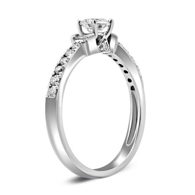 Помолвочное кольцо из белого золота с бриллиантами (018566)