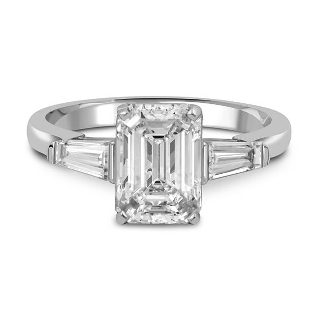 Помолвочное кольцо из белого золота с бриллиантами (046316)