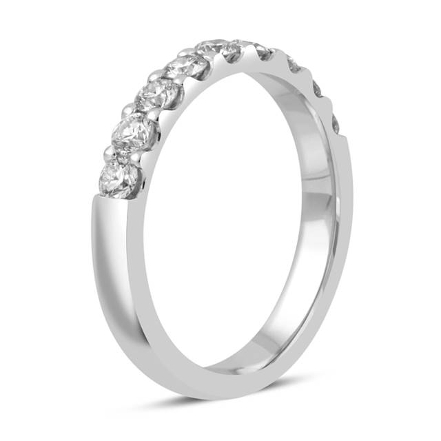 Обручальное кольцо из белого золота с бриллиантами (044930)