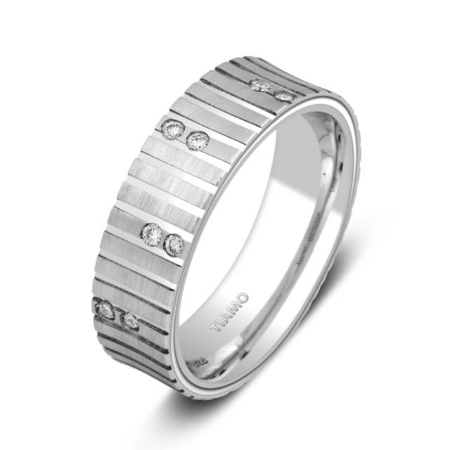 Обручальное кольцо из белого золота с бриллиантами TIAMO (000108)