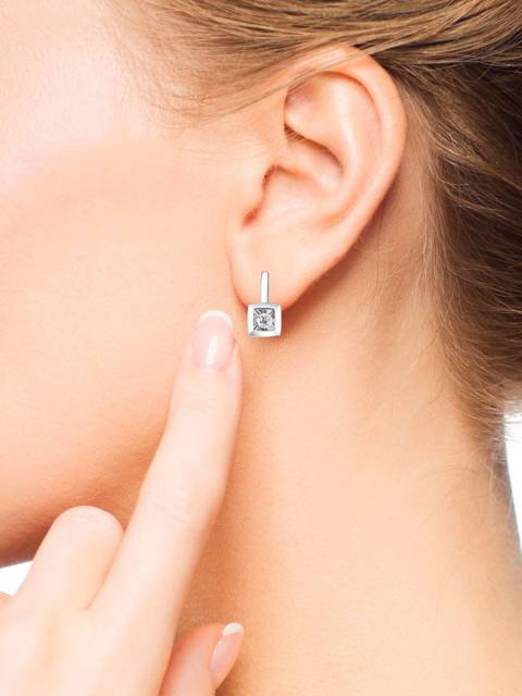 Серьги из белого золота с бриллиантами (064724)