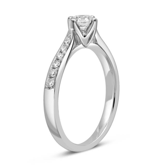 Помолвочное  кольцо из белого золота с бриллиантами (027723)