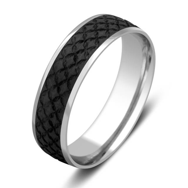 Обручальное кольцо из белого золота с карбоном (026006)