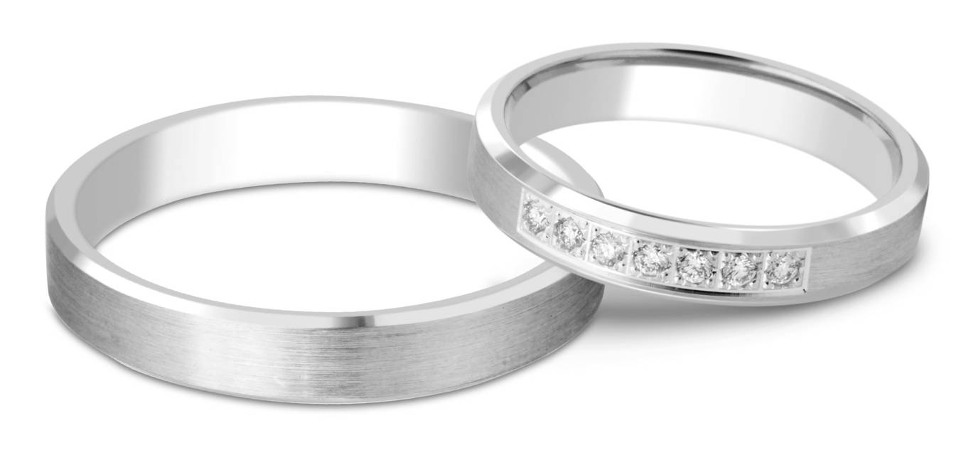 Обручальное кольцо из белого золота с бриллиантами (028718)