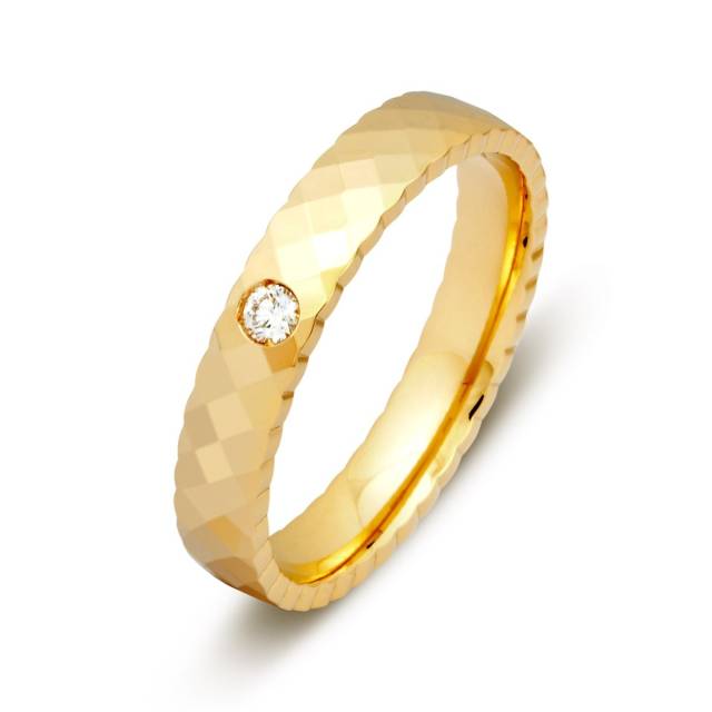 Обручальное кольцо из золота с бриллиантом Tiamo (014930)