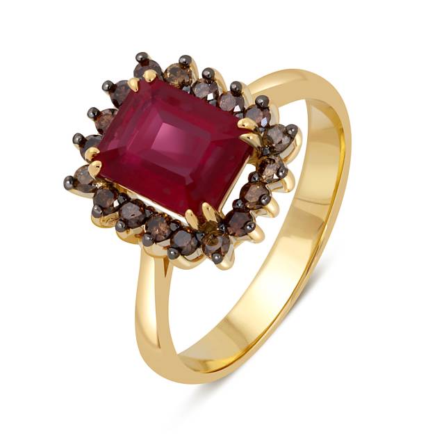 Кольцо из жёлтого золота с коричневыми бриллиантами и рубином (046921)