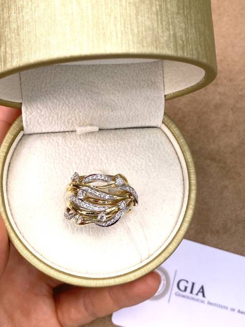 Кольцо из комбинированного золота с бриллиантами (052930)