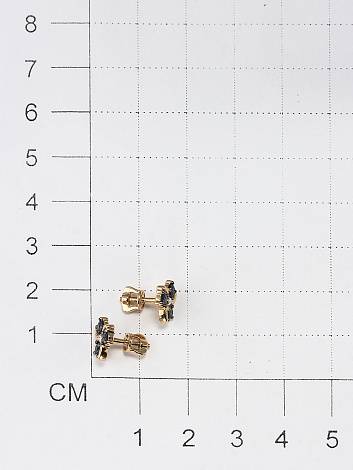 Серьги пусеты из красного золота с сапфирами (053700)