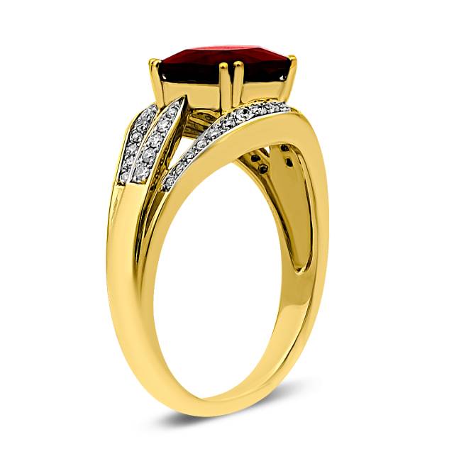 Кольцо из жёлтого золота с бриллиантами и гранатом (022350)
