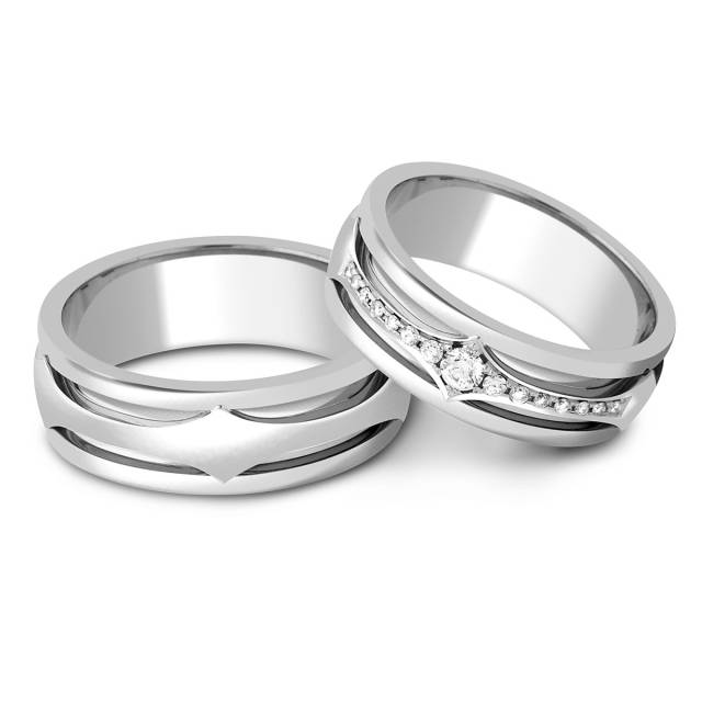 Обручальное кольцо из белого золота с бриллиантами (027070)