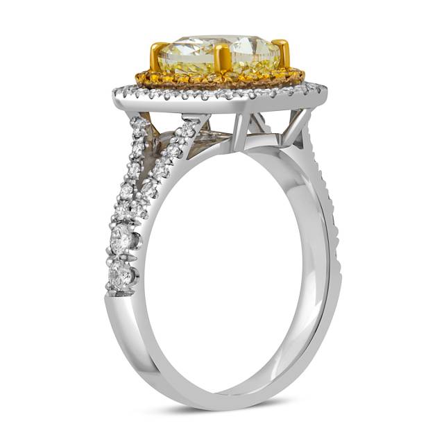 Помолвочное кольцо из белого золота с бриллиантами (048210)