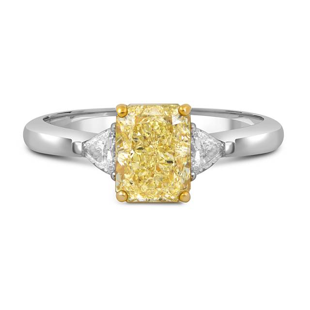 Помолвочное кольцо из белого золота с бриллиантами (051841)