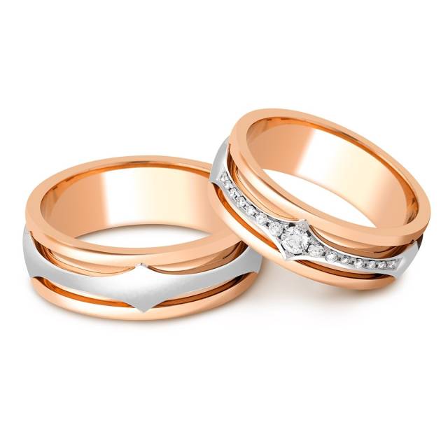 Обручальное кольцо из красного золота с бриллиантами (027074)