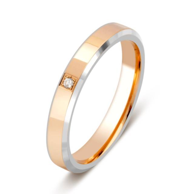 Обручальное кольцо из комбинированного золота с бриллиантом (028727)