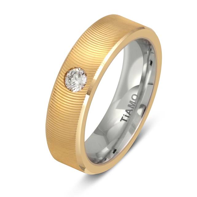 Обручальное кольцо из комбинированного золота с бриллиантом TIAMO (052754)