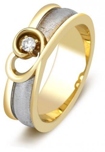 Кольцо обручальное из комбинированного золота с бриллиантом 16.0