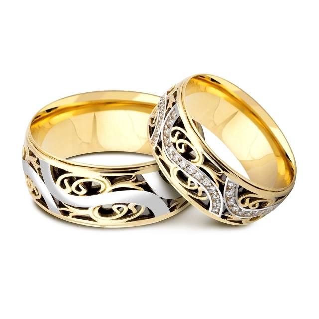 Обручальное кольцо из комбинированного золота с бриллиантами (024476)