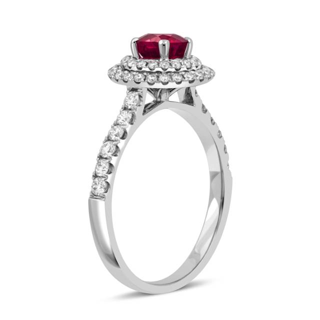 Помоволвочное кольцо из белого золота с бриллиантами и рубином (049350)