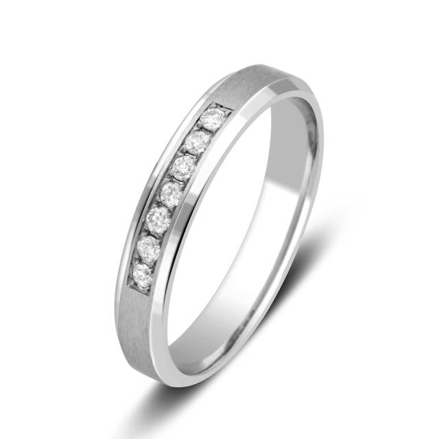 Обручальное кольцо из платины с бриллиантами (024085)