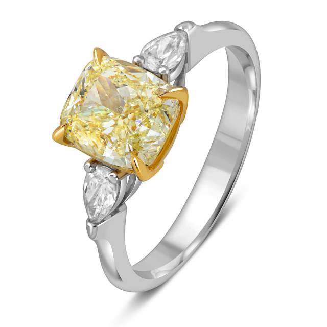 Помолвочное кольцо из белого золота с бриллиантами (052378)