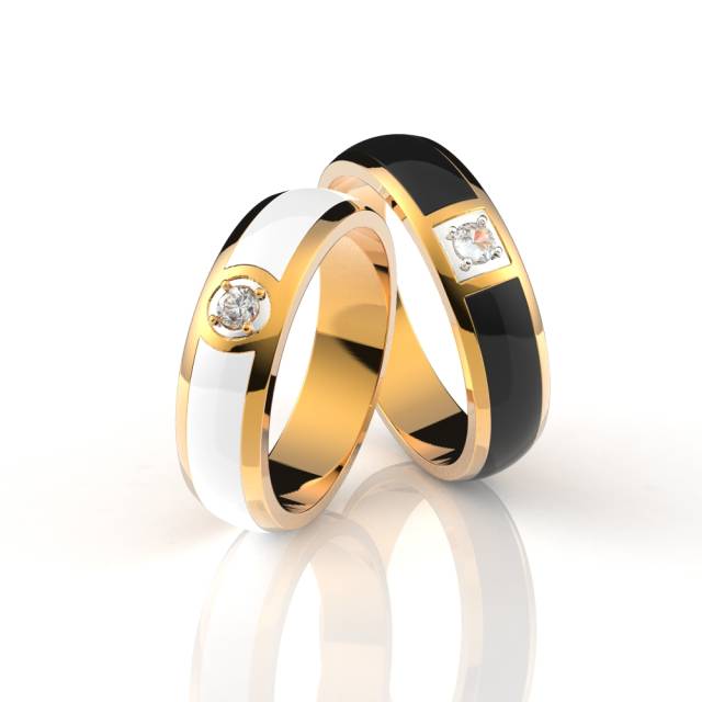 Обручальное кольцо из красного золота с бриллиантом и эмалью (038590)