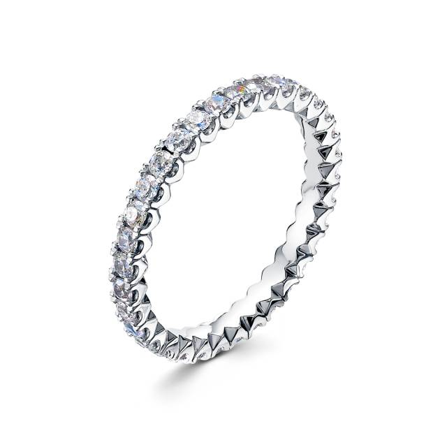 Обручальное кольцо из платины с бриллиантами (048226)