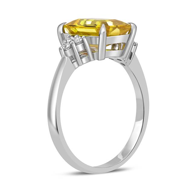 Кольцо из белого золота с бриллиантами и жёлтым сапфиром (051780)