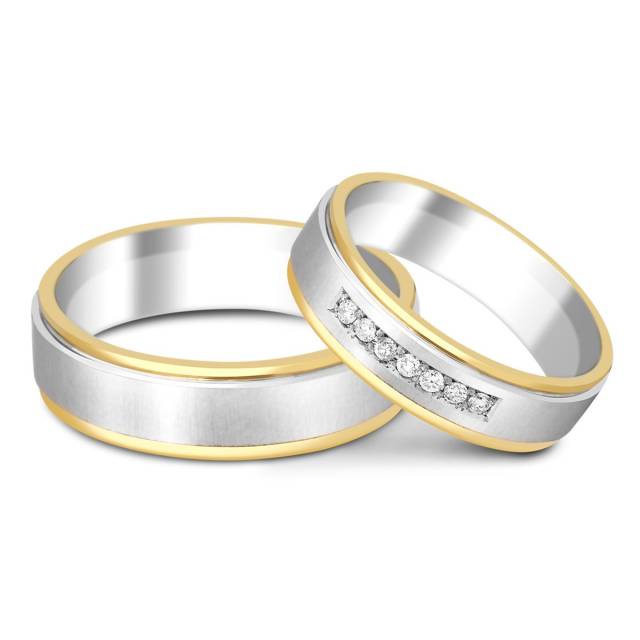 Обручальное кольцо из комбинированного золота с бриллиантами (014559)