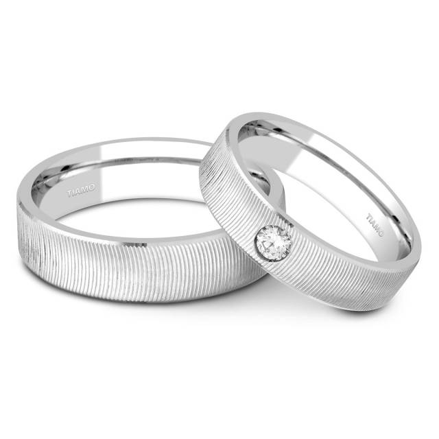 Обручальное кольцо из белого золота с бриллиантом TIAMO (000076)