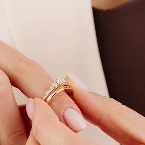 Помолвочное кольцо из красного золота с бриллиантами (053650)