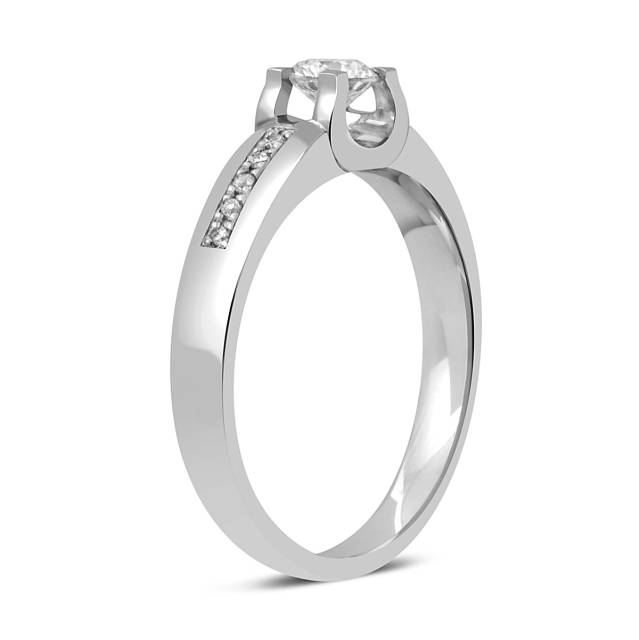 Помолвочное кольцо из платины с бриллиантами (046813)