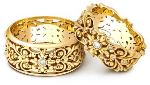 Обручальное кольцо из жёлтого золота с бриллиантами 16.5