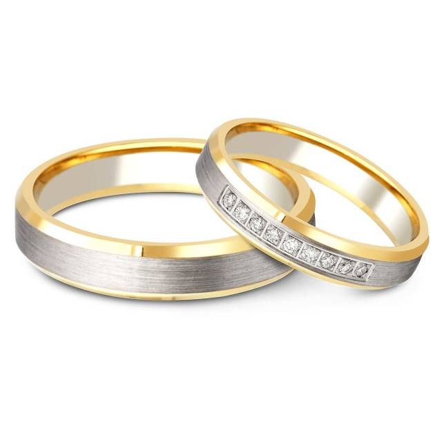Обручальное кольцо из комбинированного золота с бриллиантами (009293)
