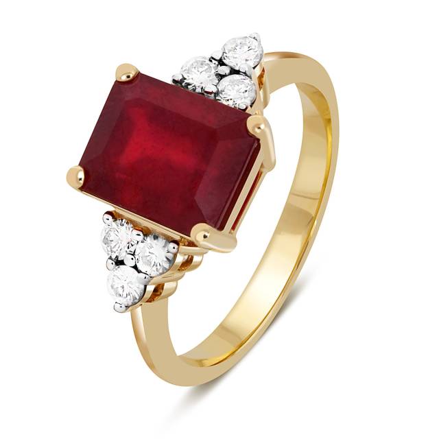 Кольцо из жёлтого золота с бриллиантами и рубином (050548)