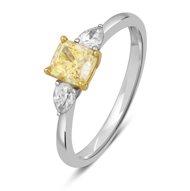 Помолвочное кольцо из белого золота с бриллиантами (051328)