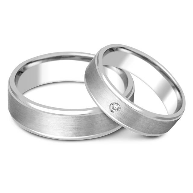 Обручальное кольцо из белого золота с бриллиантом (000416)