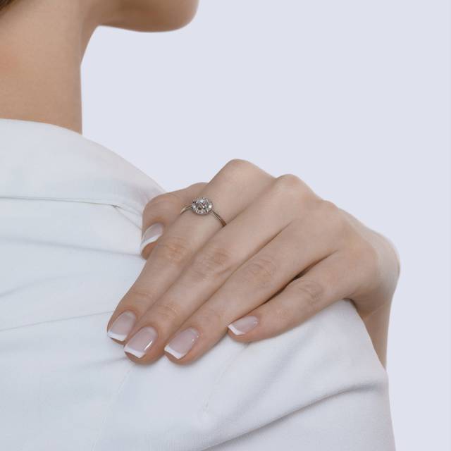 Помолвочное кольцо из белого золота с бриллиантами (043921)