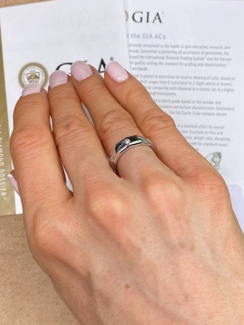 Обручальное кольцо из белого золота с бриллиантами TIAMO (000102)