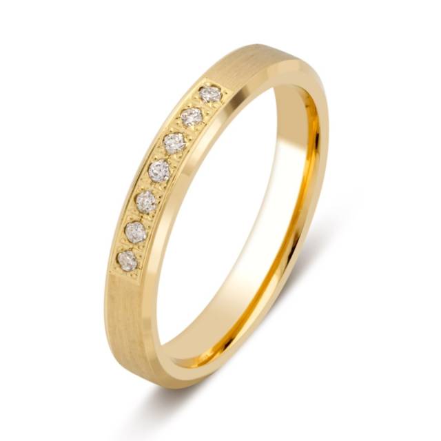 Обручальное кольцо из жёлтого золота с бриллиантами (028738)