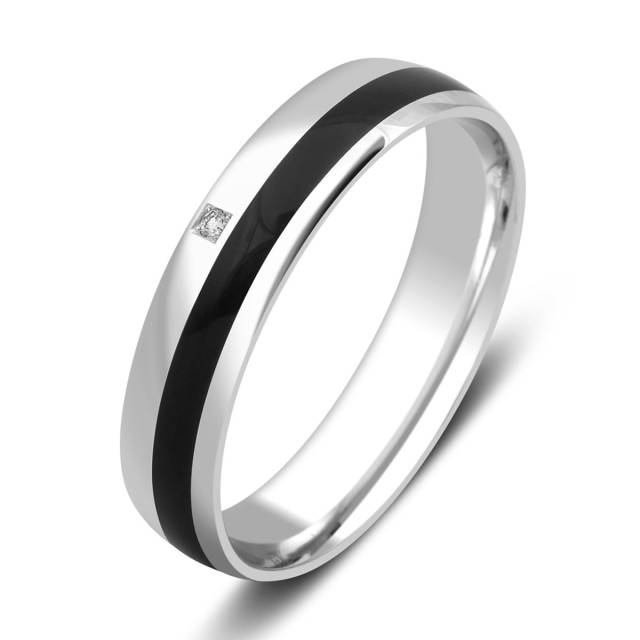 Обручальное кольцо из белого золота с бриллиантом и керамикой (026003)
